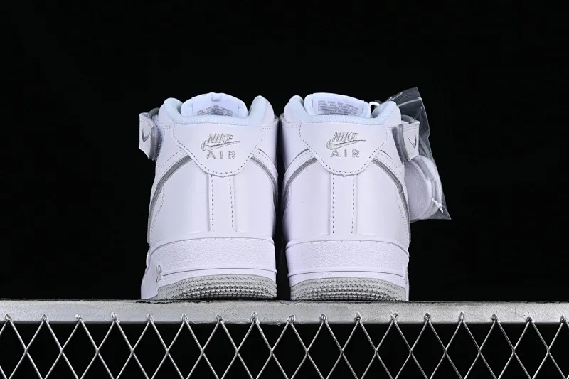 All Categories Nk Air Force 1 Air Force Series Nk Air Force 1 Mid Air Force Mid Nk Air Force 1'07 Mid Beige Silver Stars Air Force One Mid Casual Sneakers WP5623-836